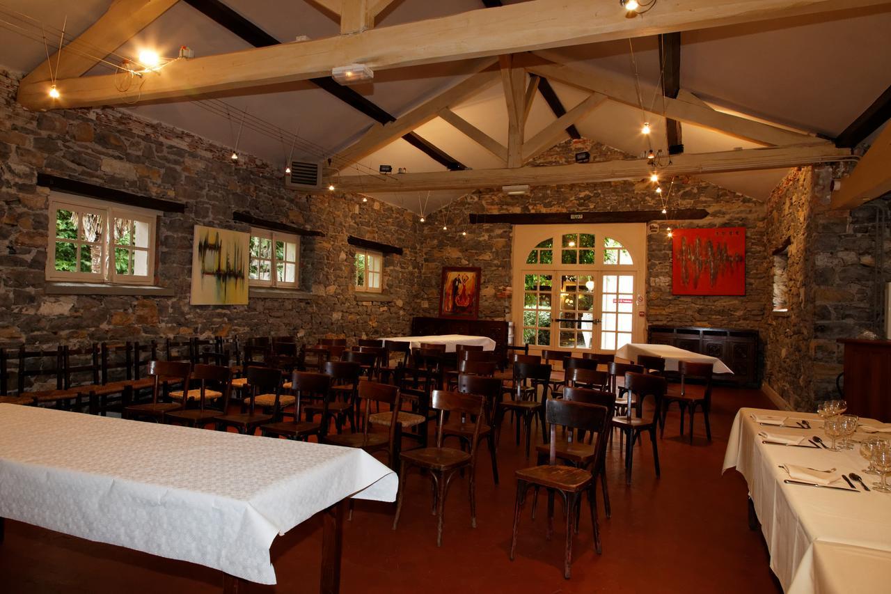 Saint-Palais  Hotel-Restaurant De La Paix מראה חיצוני תמונה
