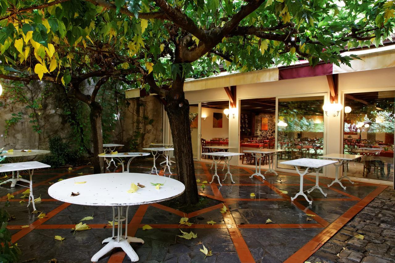 Saint-Palais  Hotel-Restaurant De La Paix מראה חיצוני תמונה