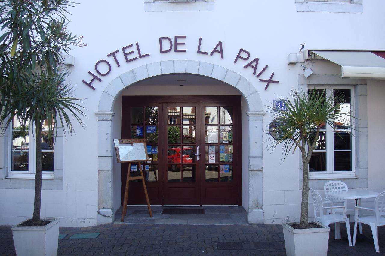 Saint-Palais  Hotel-Restaurant De La Paix מראה חיצוני תמונה